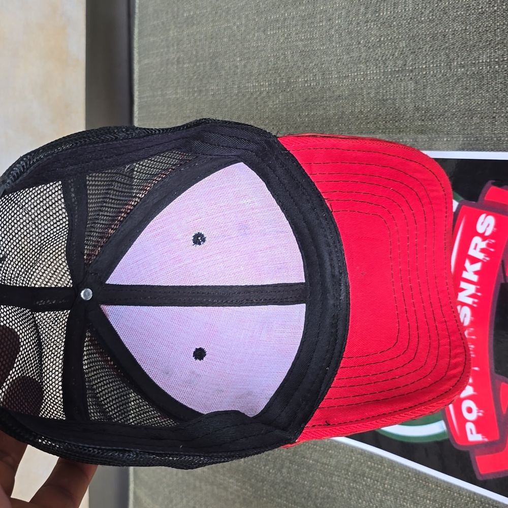 Red Crocodile Pattern Cap Hand Made - Picture 10 of 11